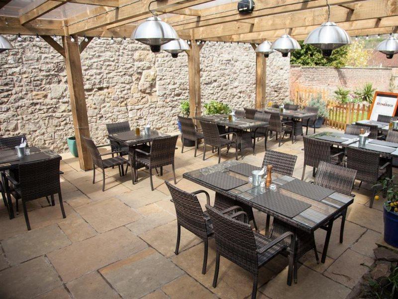 Stonerock Lodge Chepstow Exterior photo